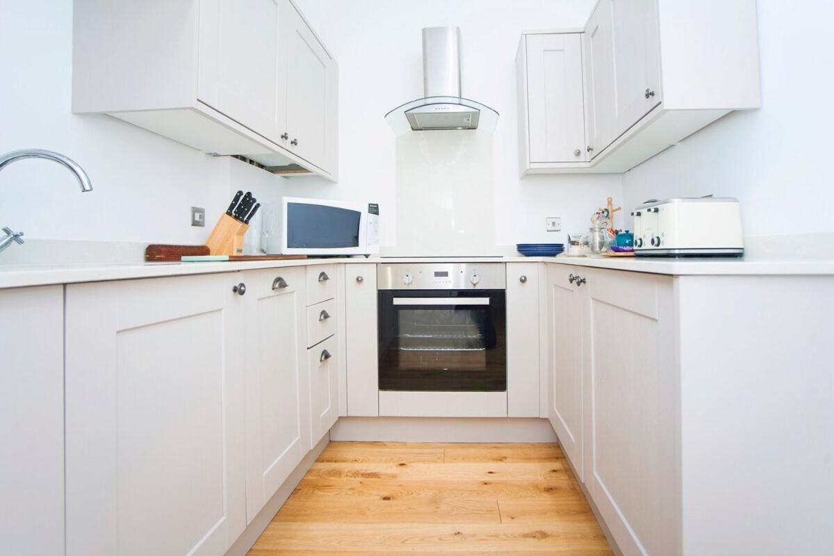Georgian Garden Apartment - Central バース エクステリア 写真